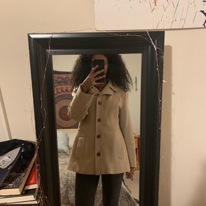 Anne Klein beige wool coat 
80% authentic WOOL  🐑 
Size Medium